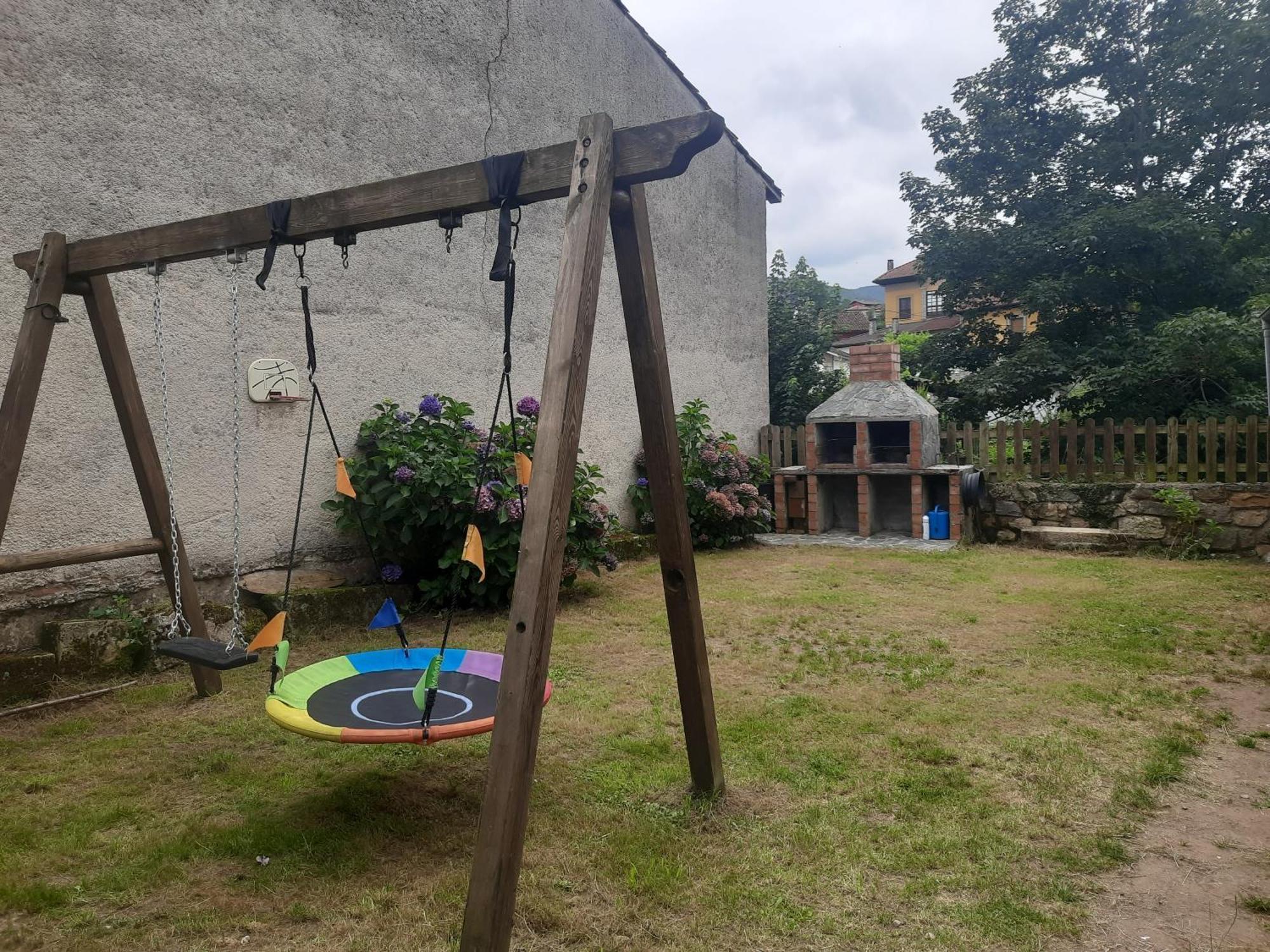 Apartamentos Rurales La Candaliega Onís Екстериор снимка